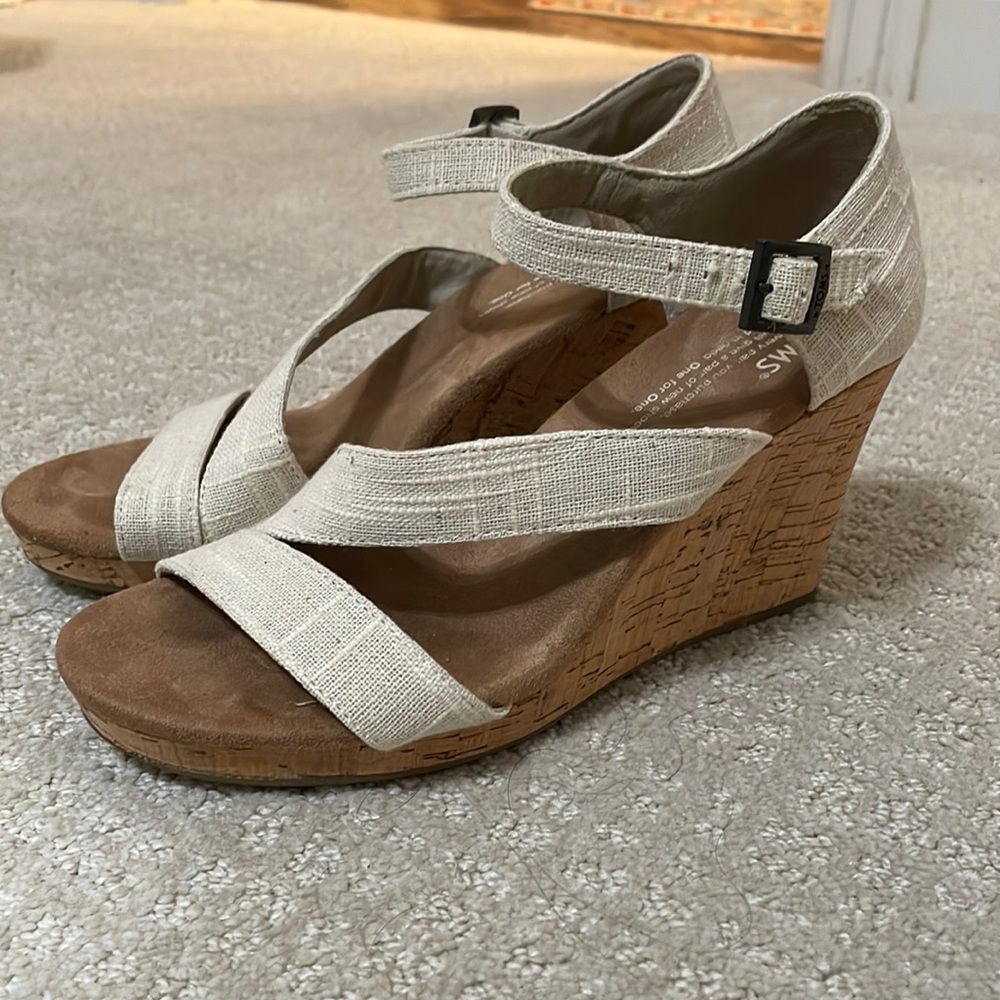 Toms cork wedge heals